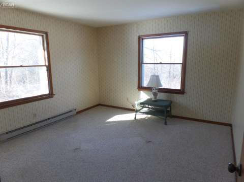 8164 Buckell Lake Road Holly, MI 48442 - Photo 11 of 36 20457116-10.JPG