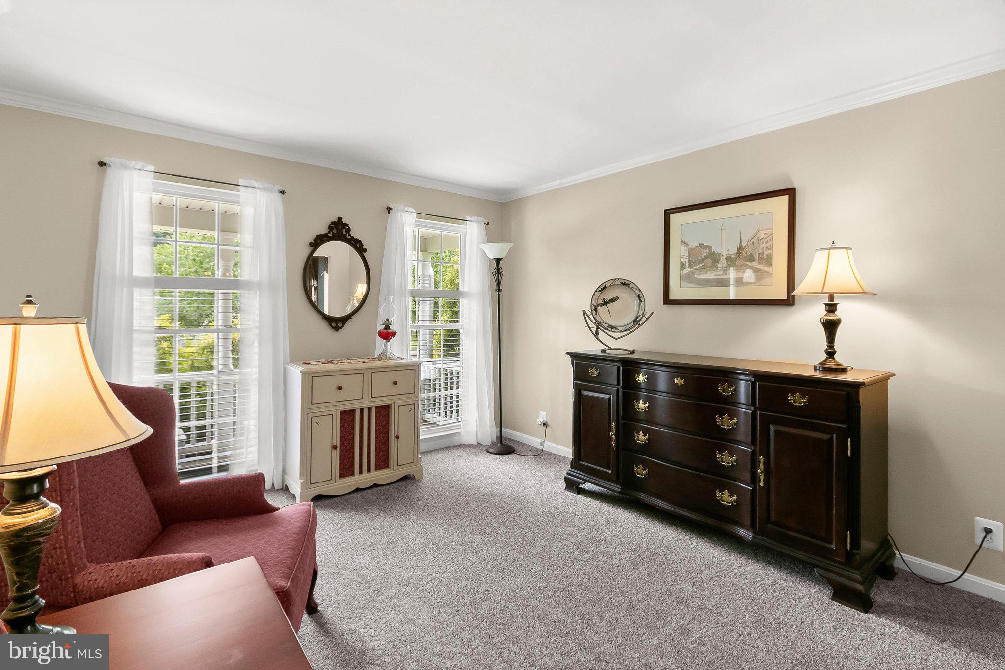 2710 Dunleer Road Ellicott City, MD 21042 - Photo 13 of 69 Accent molding