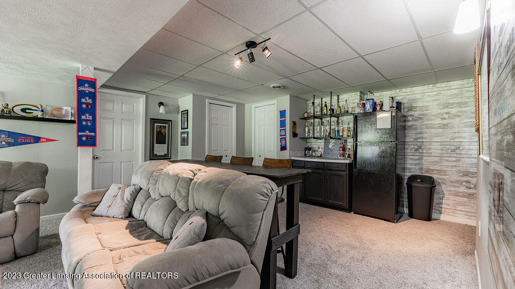 17 Three Oaks Road Okemos, MI 48864 - Photo 28 of 45 17ThreeOaks27