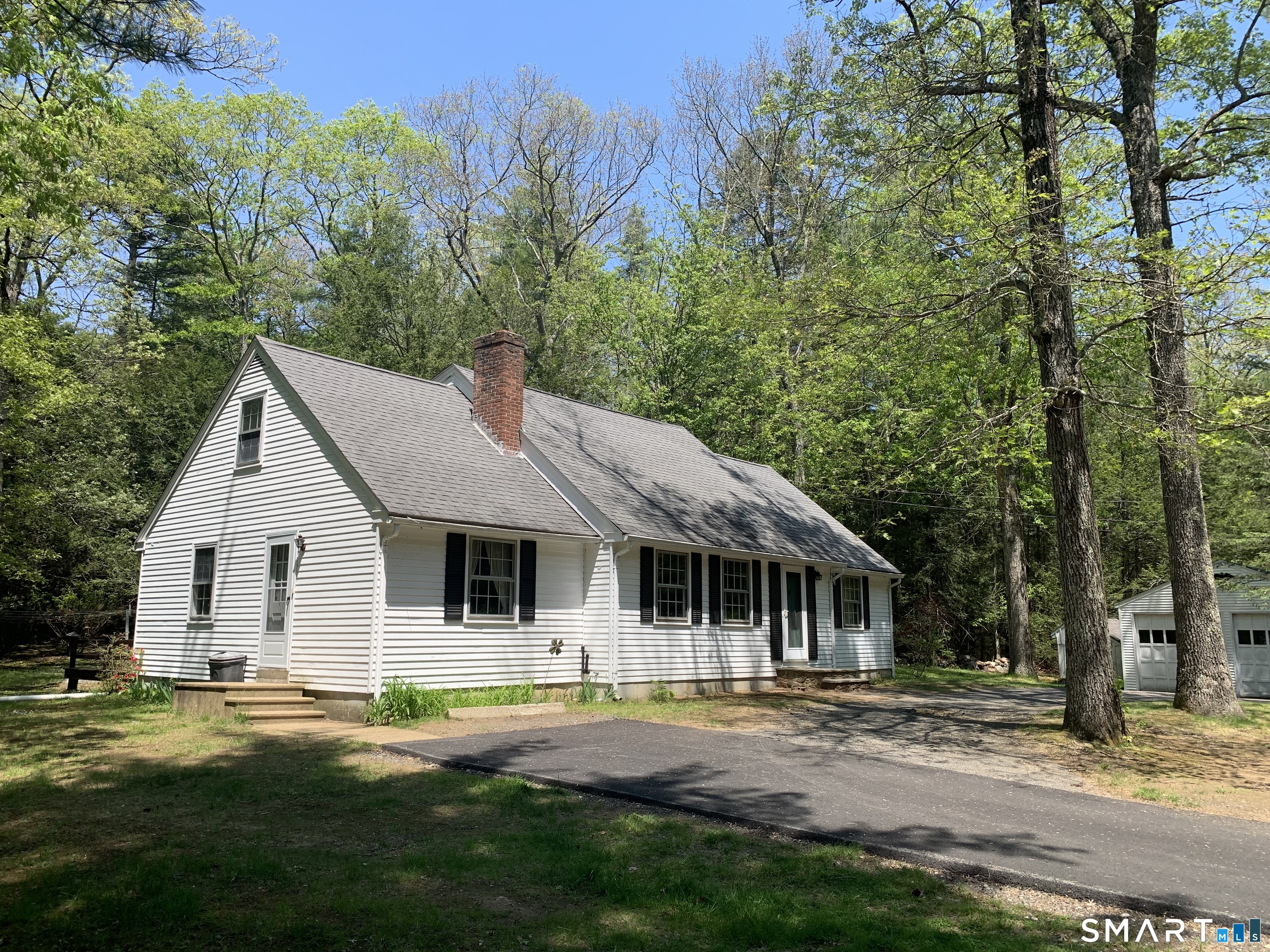 46 Mashapaug Road Union, CT 06076 - Photo 2 of 26