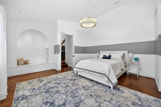 $4,300,000 | 9 Woodview Drive, Lake St. Louis, MO 63367