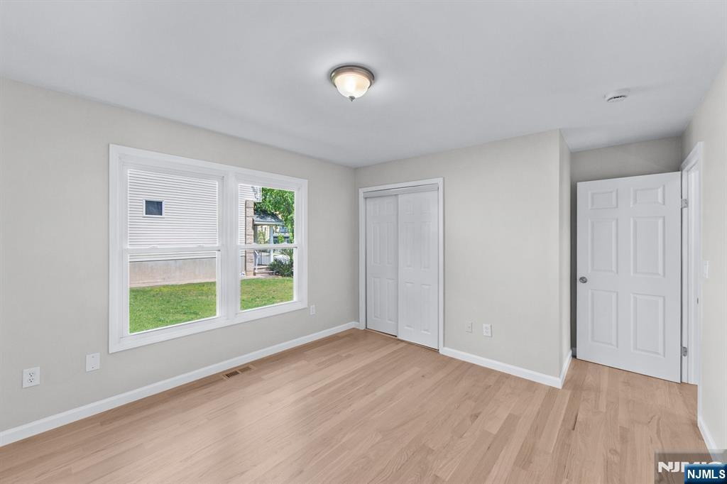 195 Van Winkle Street East Rutherford, NJ 07073 - Photo 20 of 47