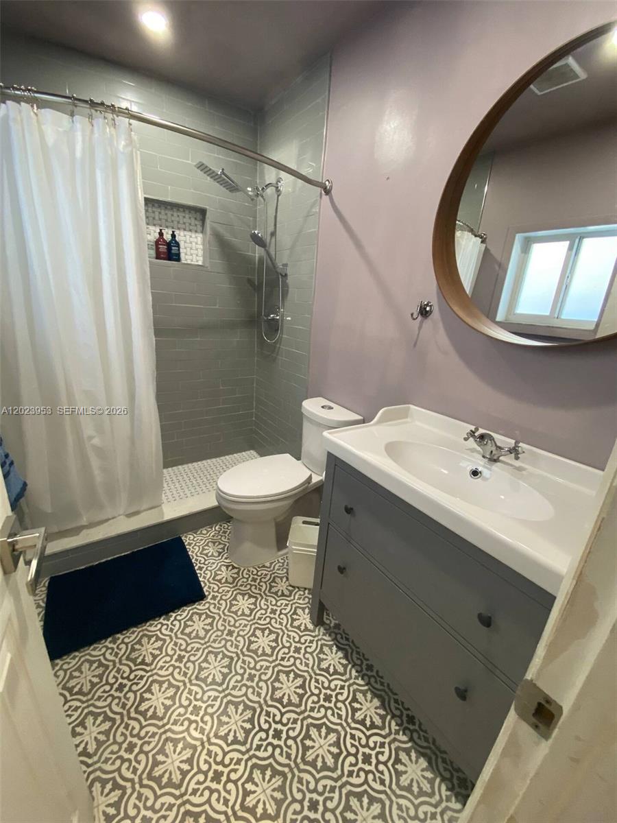 3280 Southwest 16th Terrace Miami, FL 33145 - Photo 17 of 31
