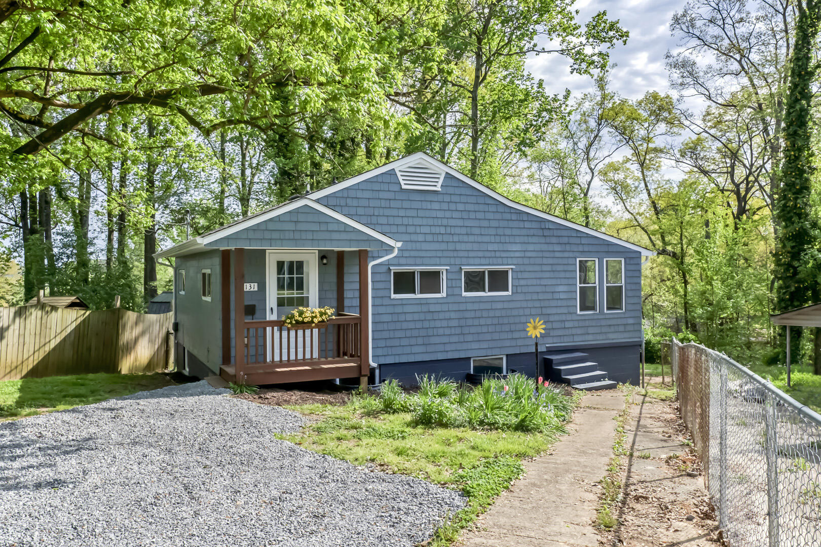 131 Wainwright Road Oak Ridge, TN 37830 - Photo 1 of 33 01_WainwrightRoad_131_Front