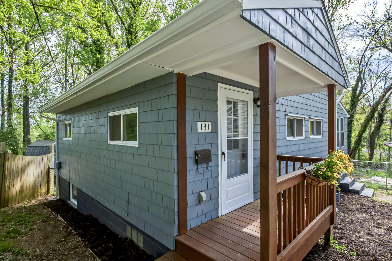 131 Wainwright Road Oak Ridge, TN 37830 - Photo 2 of 33 02_WainwrightRoad_131_FrontPorchEntry