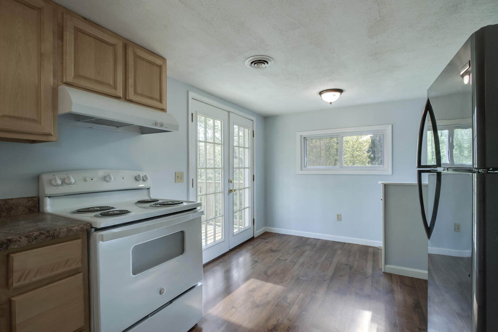 131 Wainwright Road Oak Ridge, TN 37830 - Photo 16 of 33 16_WainwrightRoad_131_Kitchen04
