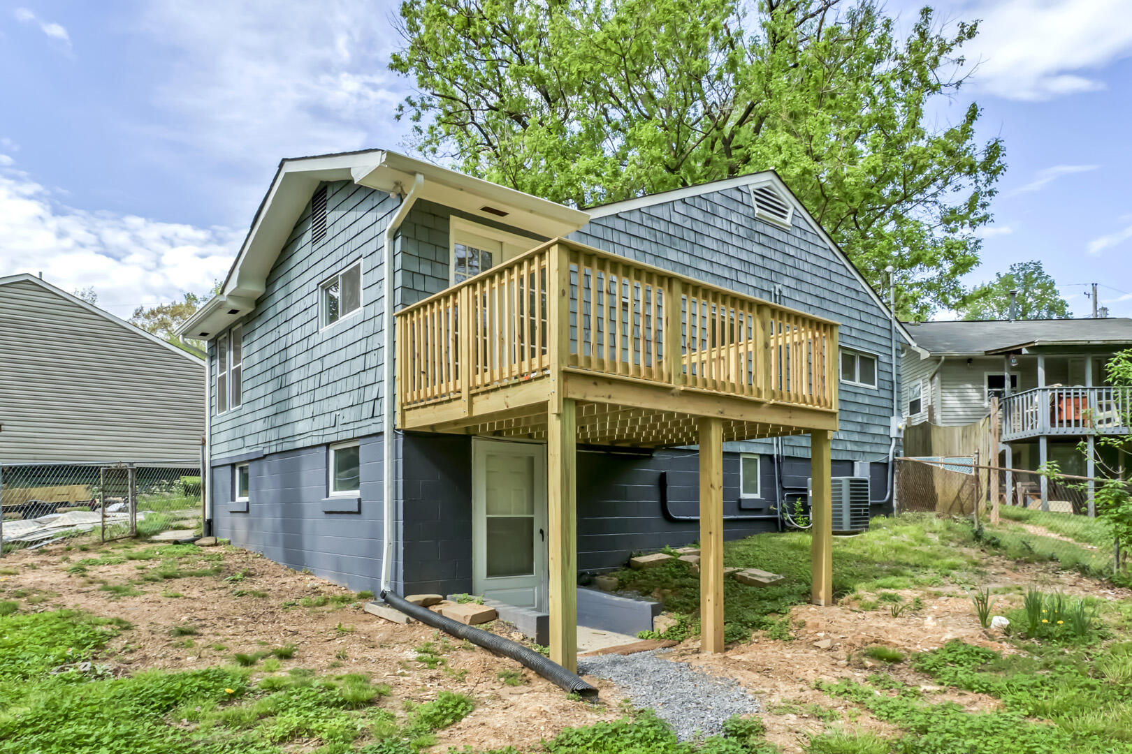 131 Wainwright Road Oak Ridge, TN 37830 - Photo 33 of 33 33_WainwrightRoad_131_Back