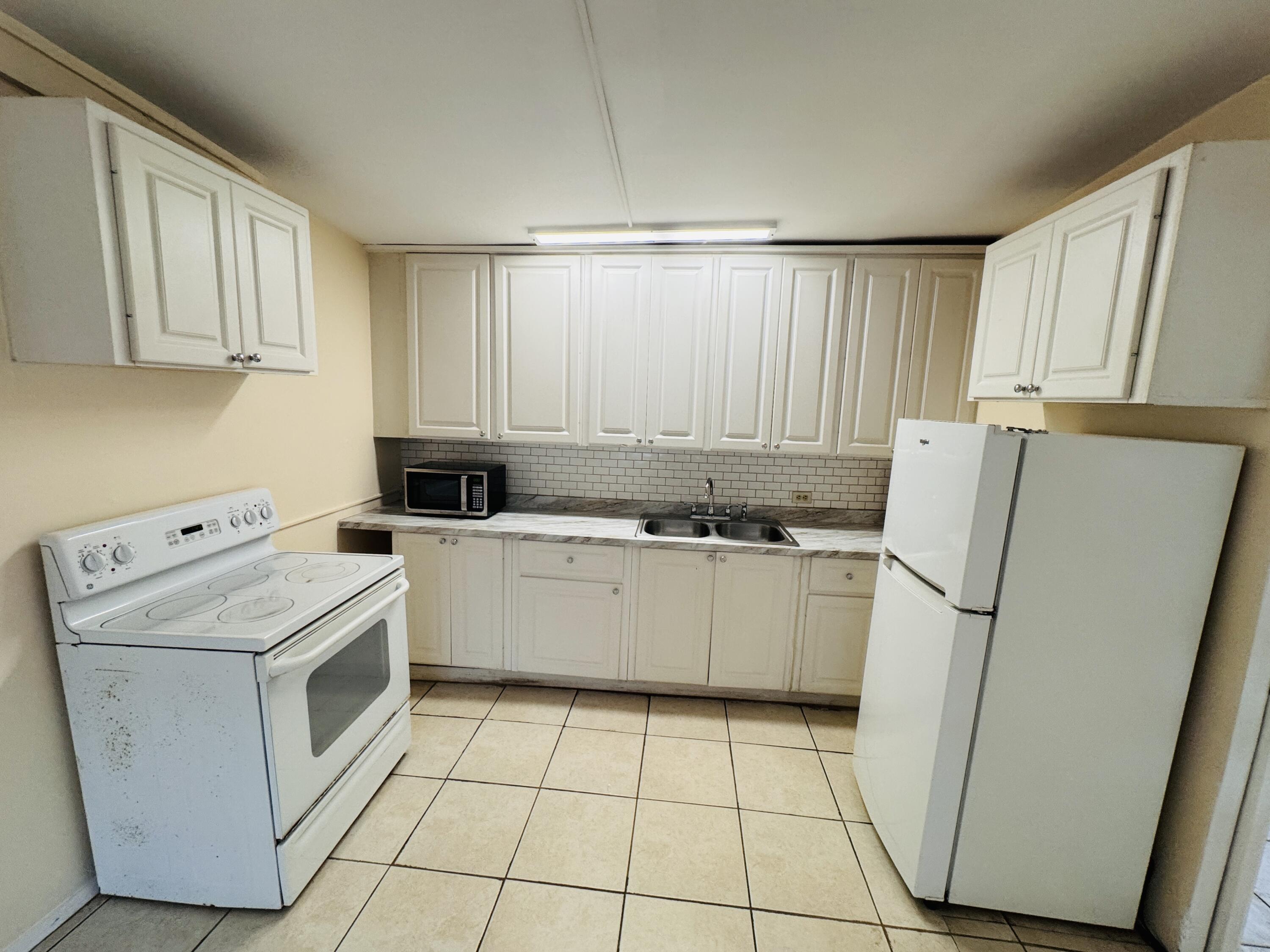 830 Valley Forge Road, Unit CASITA West Palm Beach, FL 33405 - Photo 14 of 19 IMG_9201