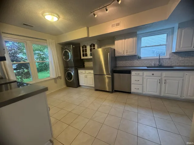 $1,850 | 3878 South Bushmill Drive, Bloomington, IN 47403