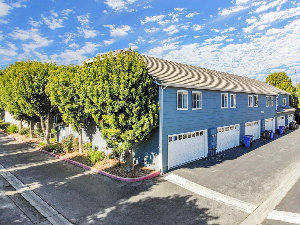 3934 Cochran Street, Unit 40 Simi Valley, CA 93063 - Photo 1 of 1 Gallery Image 1