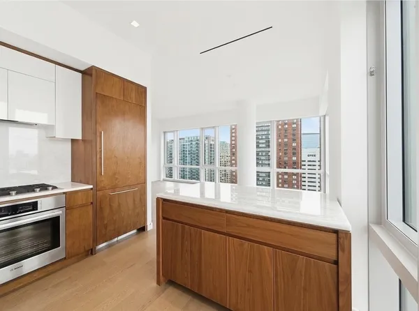 $1,465,000 | 75 Park Lane South, Unit 1912, Jersey City, NJ 07310