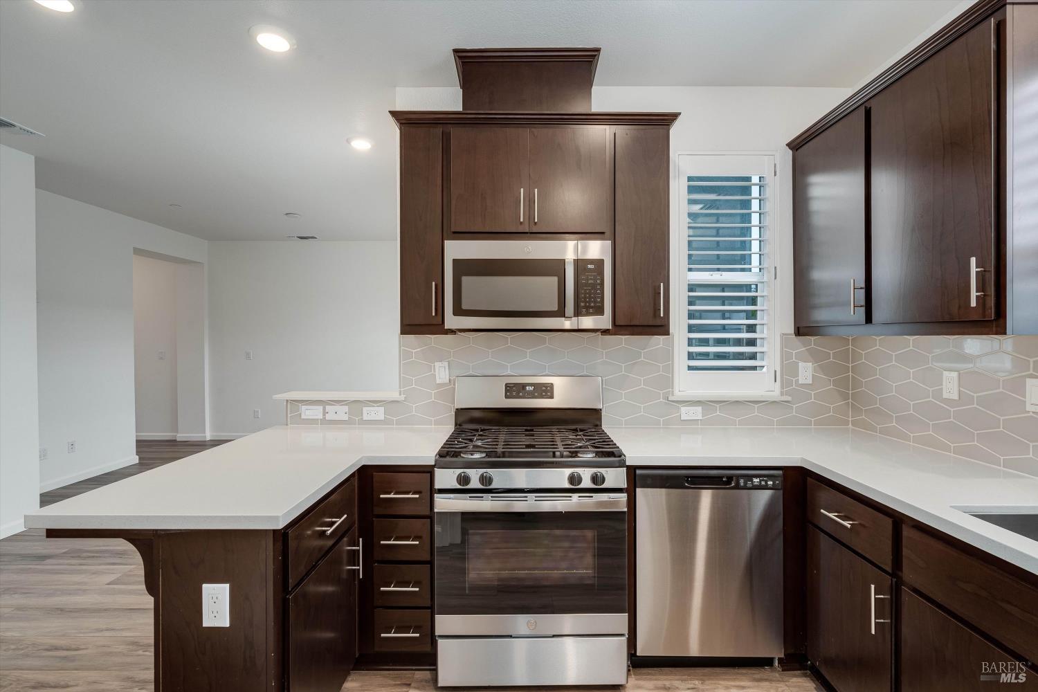 10 Birch Haven Way Santa Rosa, CA 95407 - Photo 14 of 40