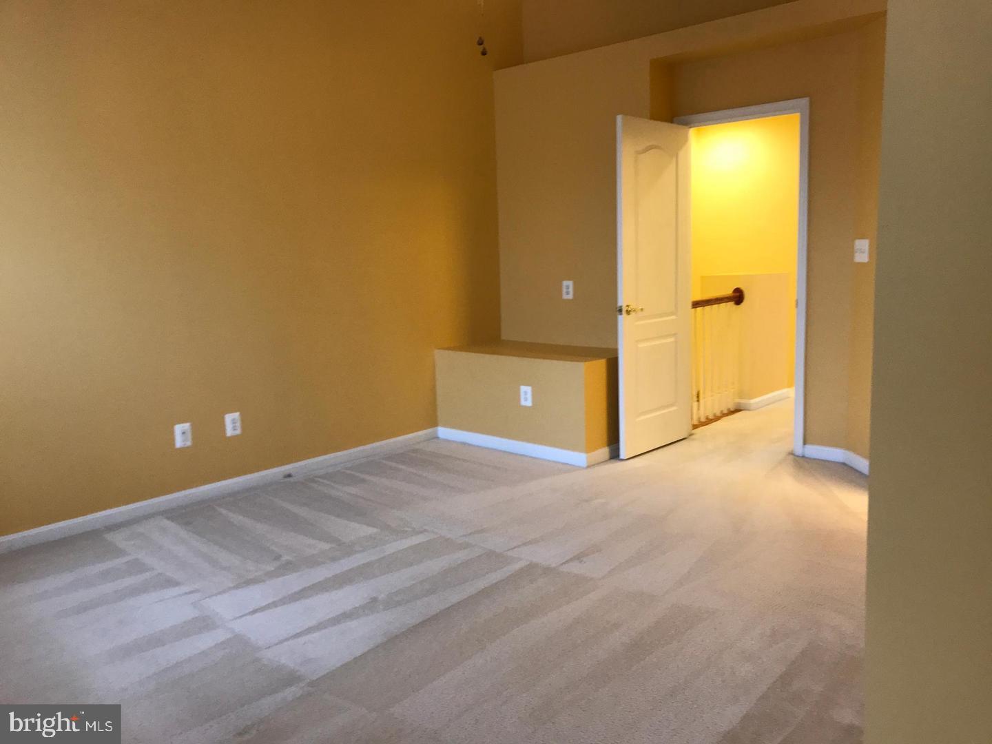21927 Windy Oaks Square Broadlands, VA 20148 - Photo 10 of 18 a view of an empty room