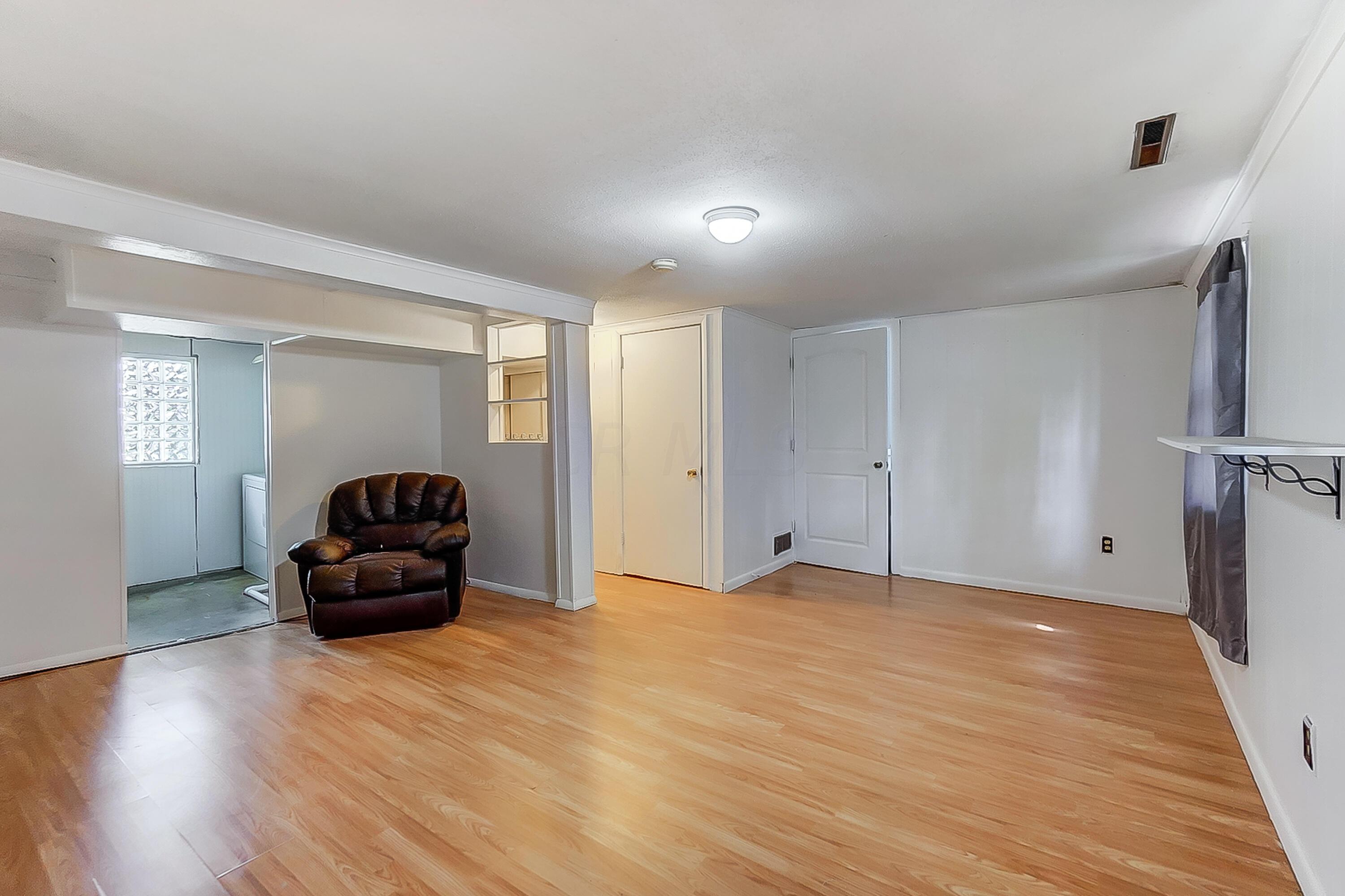 4687 Glendon Road Columbus, OH 43229 - Photo 23 of 30 Family Room