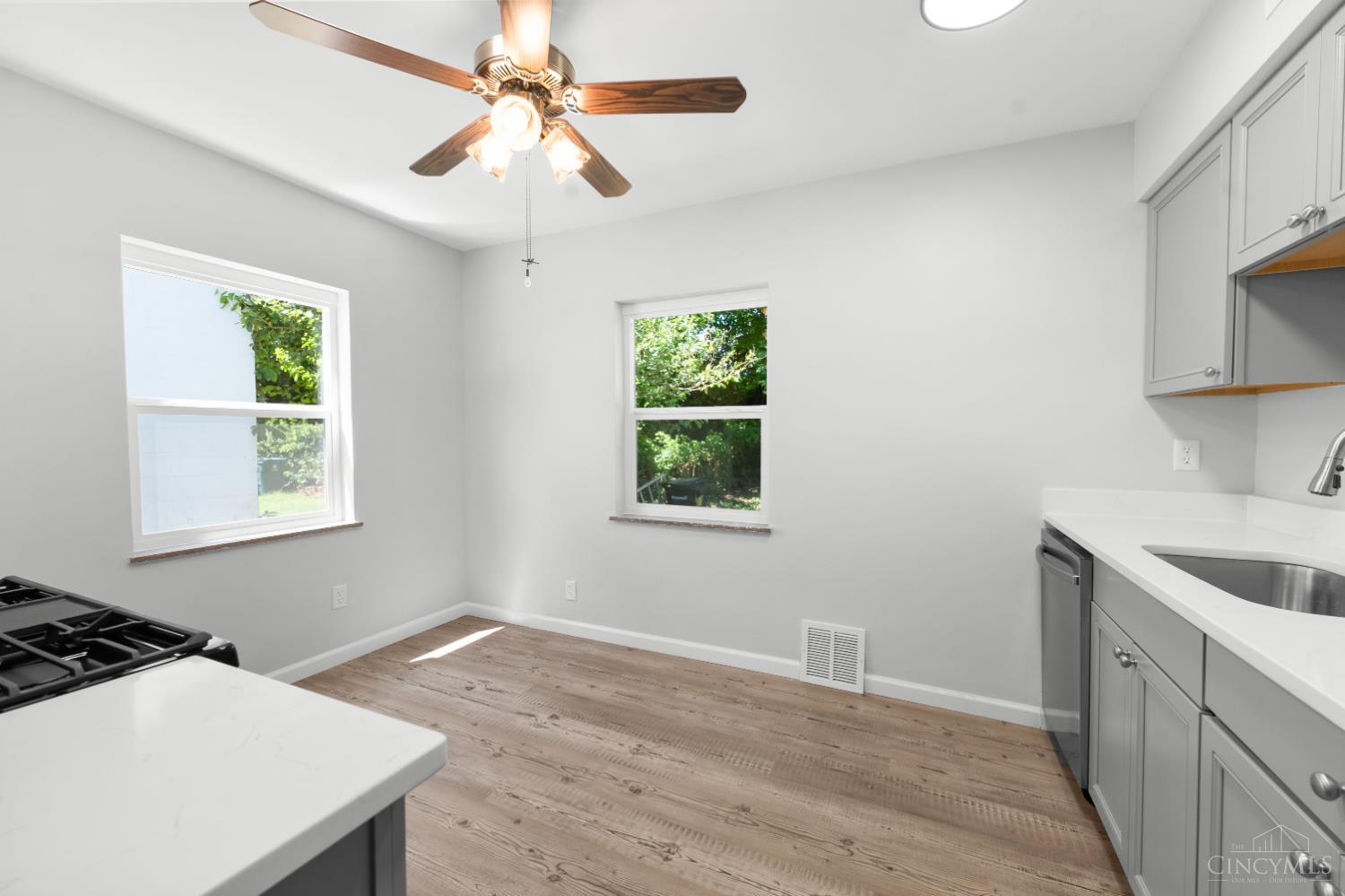 5767 Argus Road Cincinnati, OH 45224 - Photo 6 of 24 Eat in Kitchen