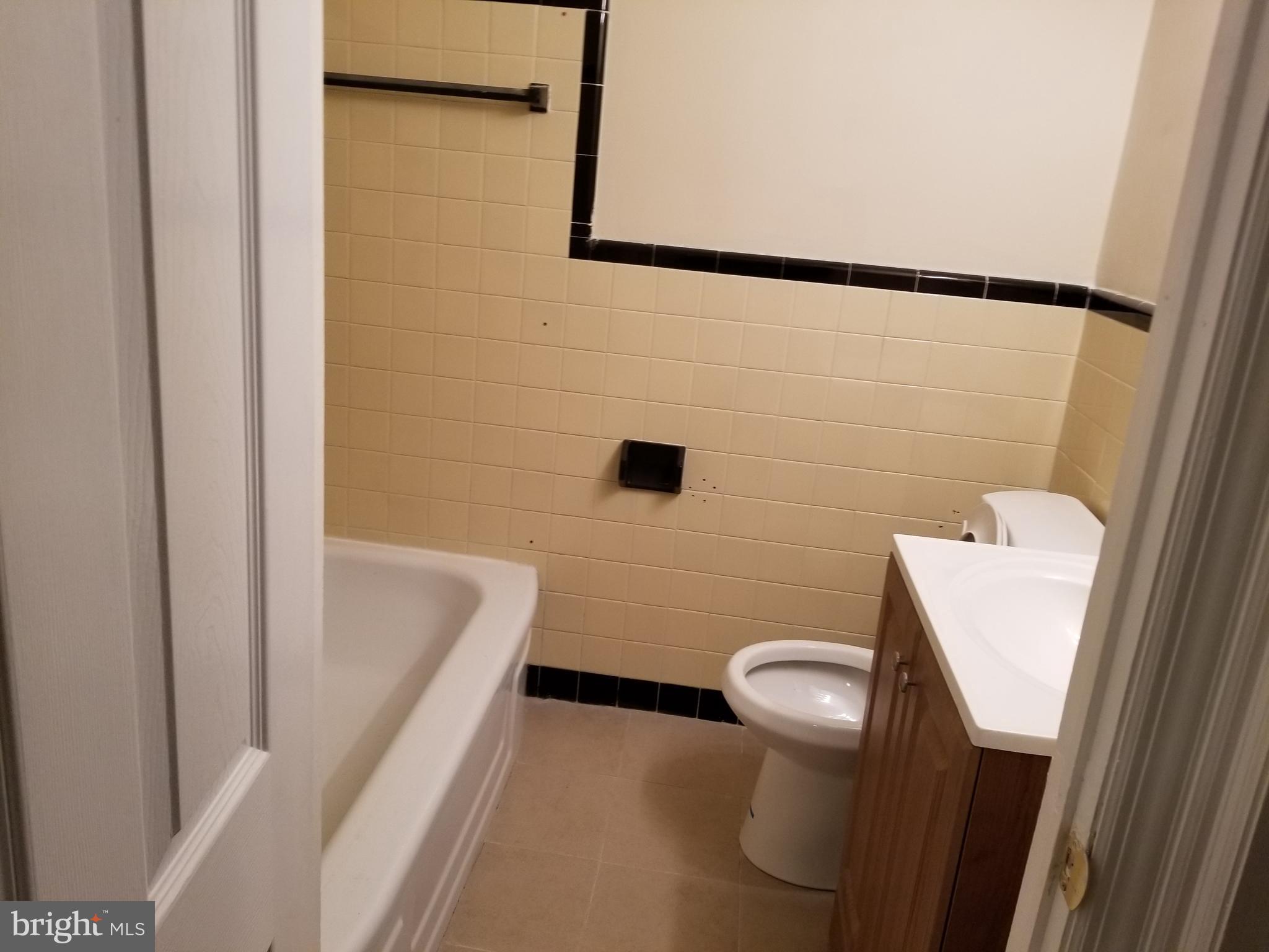 33 East Lynbrook Road Collingdale, PA 19023 - Photo 12 of 15