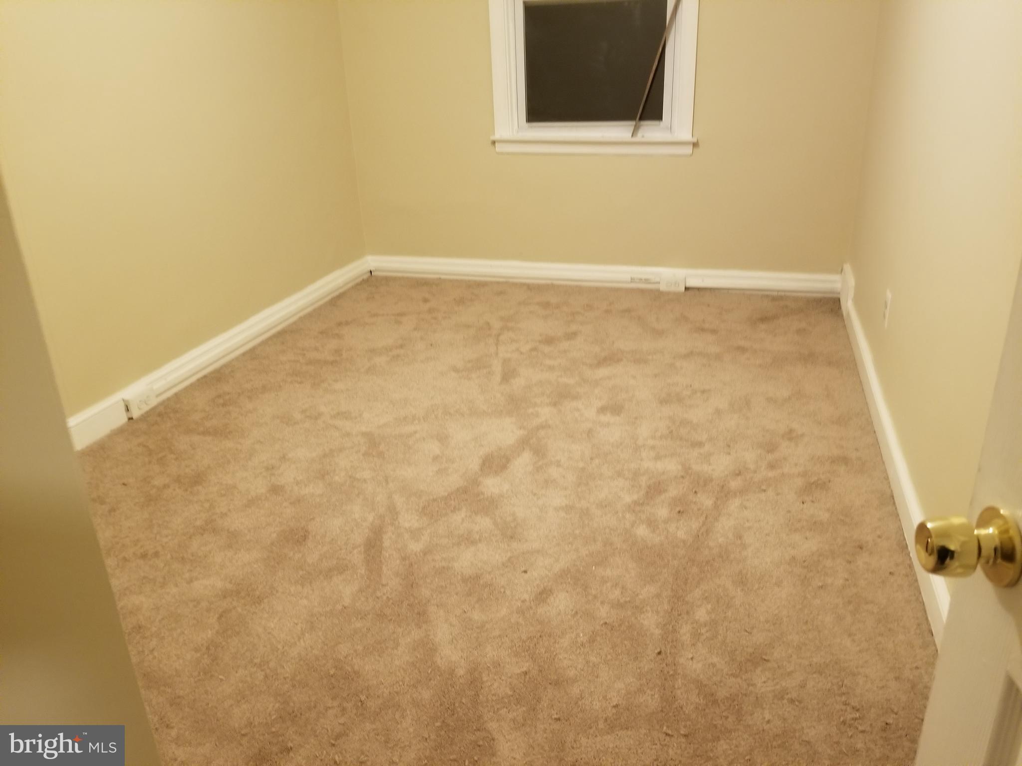 33 East Lynbrook Road Collingdale, PA 19023 - Photo 9 of 15