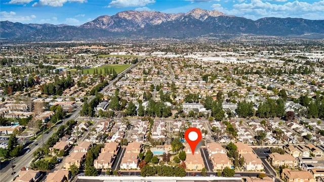 a view of an outdoor space