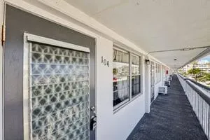 $139,900 | 104 Oakridge H, Unit H, Deerfield Beach, FL 33442