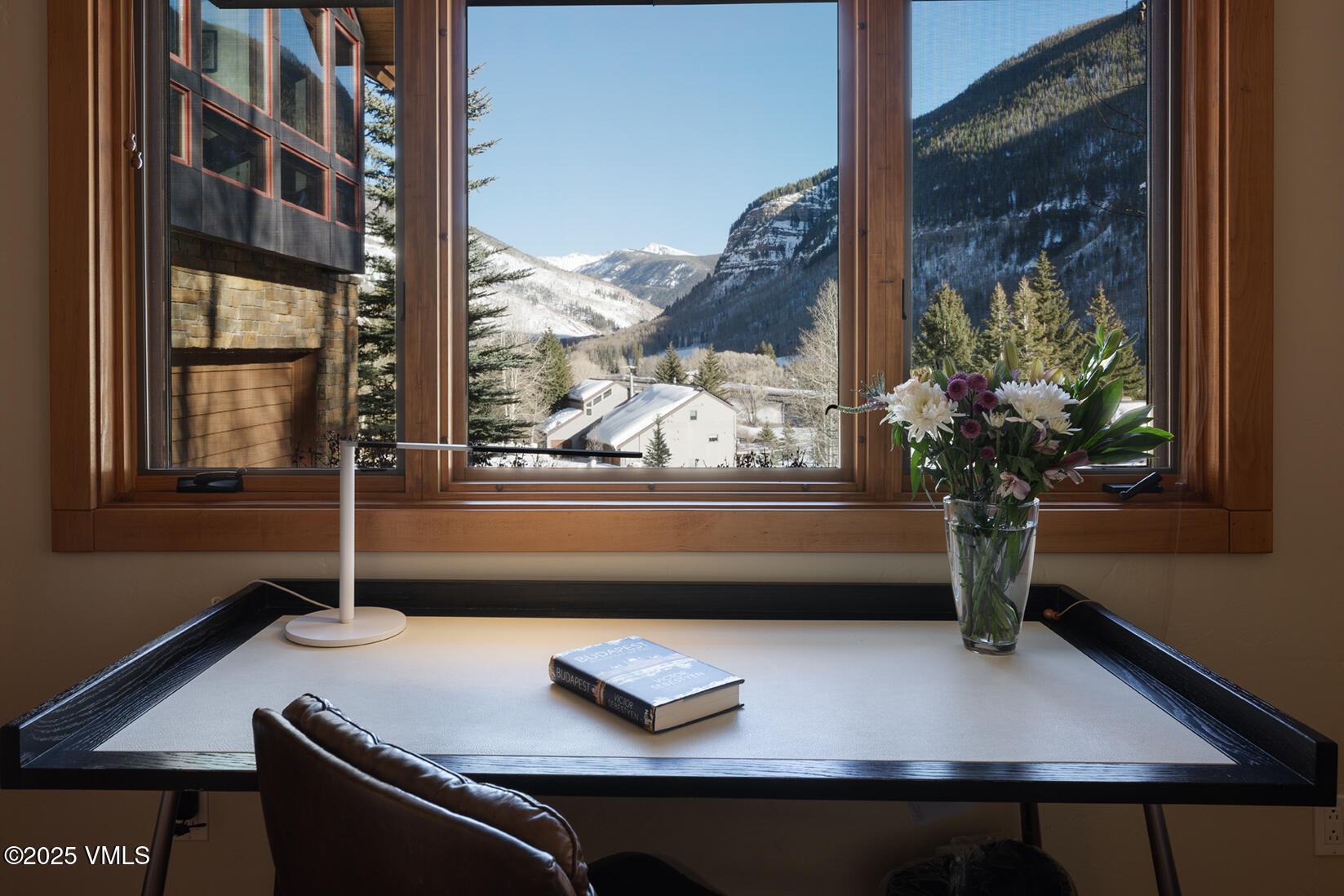 2665 Bald Mountain Road Vail, CO 81657 - Photo 18 of 20 desk