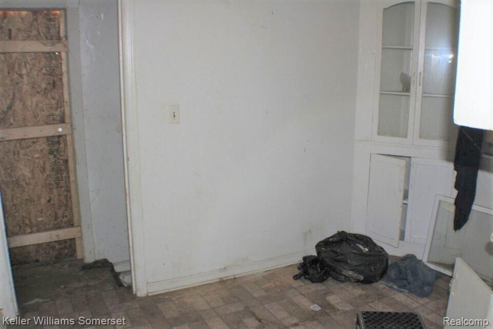 15145 Evergreen Road Detroit, MI 48223 - Photo 36 of 41