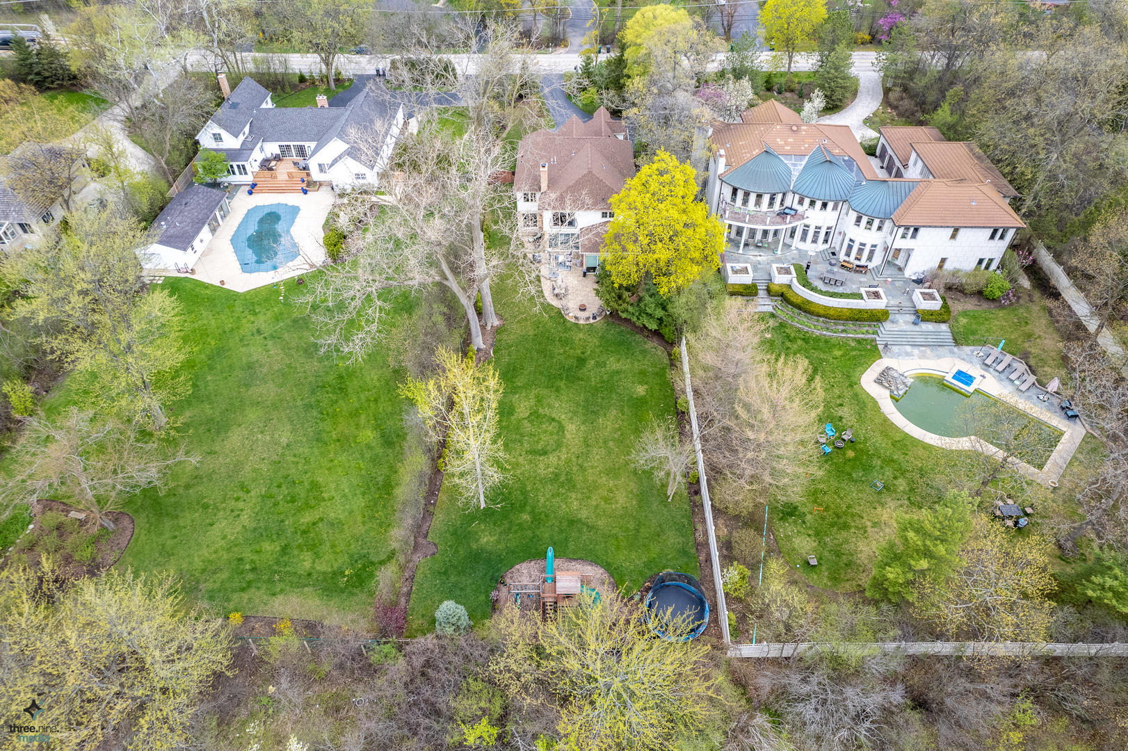 1125 Voltz Road Northbrook, IL 60062 - Photo 3 of 3 a view of swimming pool and outdoor space