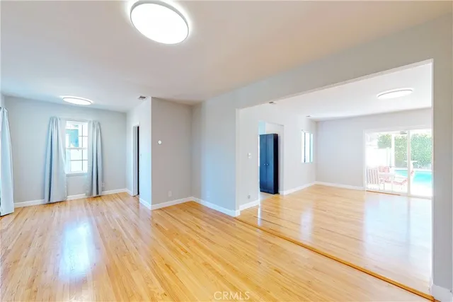 $5,400 | 7648 Ostrom Avenue, Lake Balboa, CA 91406