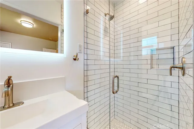 $5,400 | 7648 Ostrom Avenue, Lake Balboa, CA 91406