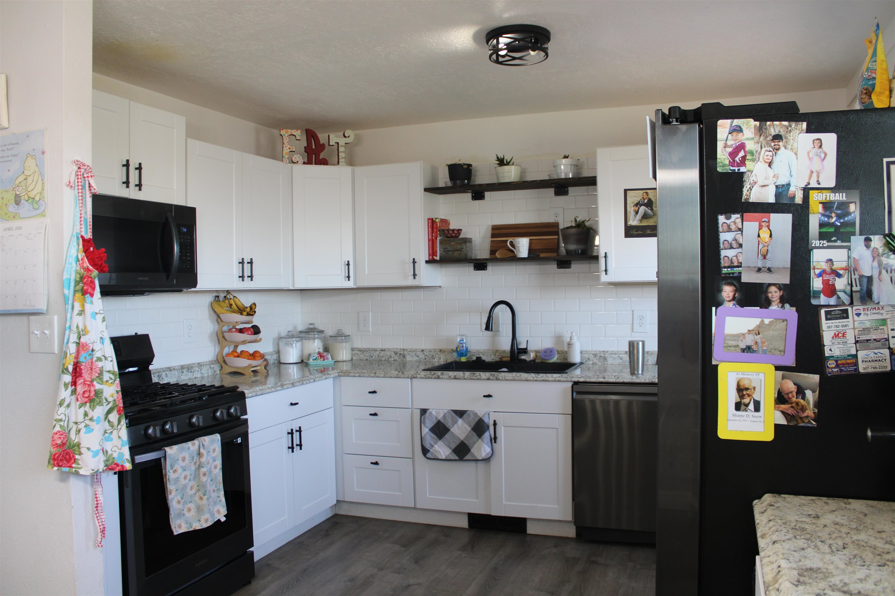 367 7th Street Mountain View, WY 82939 - Photo 4 of 19