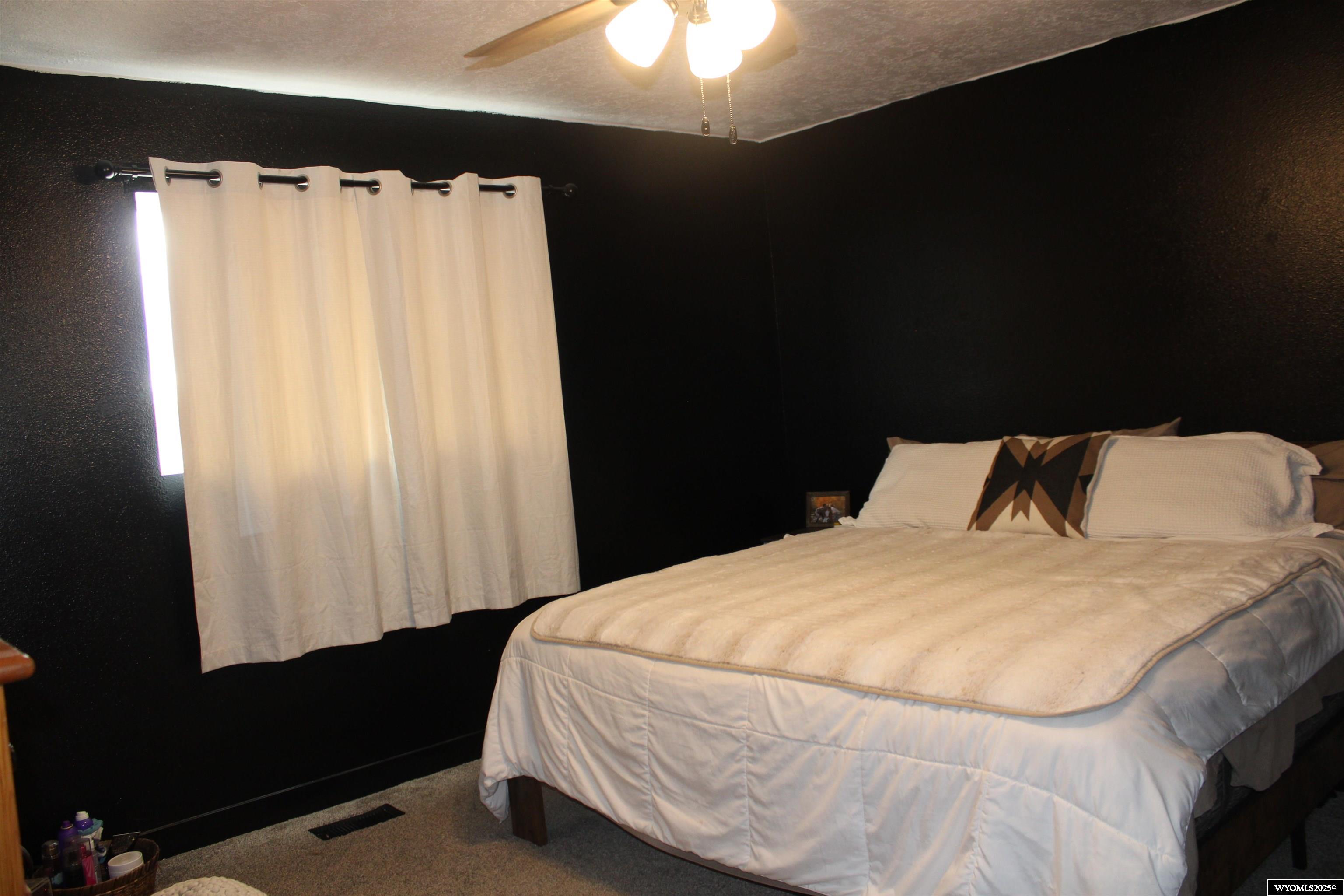 367 7th Street Mountain View, WY 82939 - Photo 7 of 18