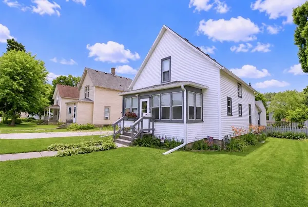 $167,400 | 130 South Adams Street, South Beloit, IL 61080