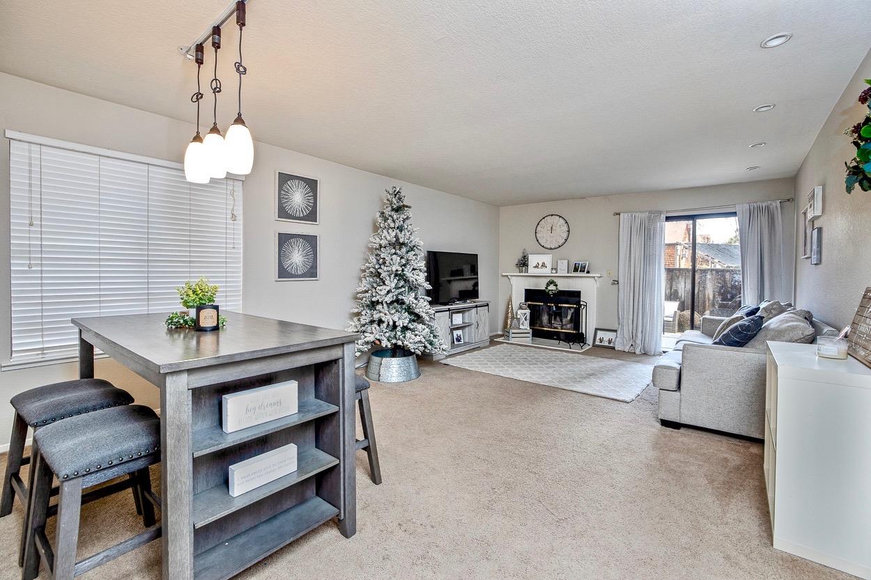 1555 Hecker Pass Road, Unit B102 Gilroy, CA 95020 - Photo 11 of 15 Gallery Image 11