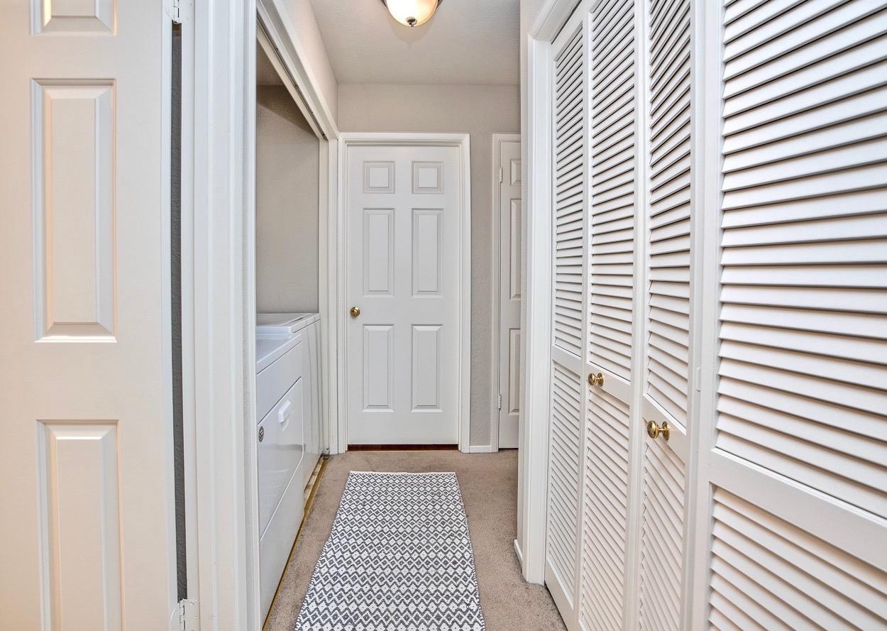 1555 Hecker Pass Road, Unit B102 Gilroy, CA 95020 - Photo 12 of 15 Gallery Image 12