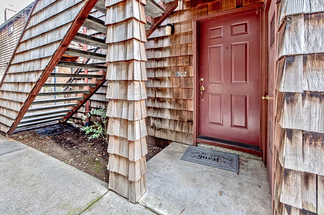 1555 Hecker Pass Road, Unit B102 Gilroy, CA 95020 - Photo 7 of 15 Gallery Image 7