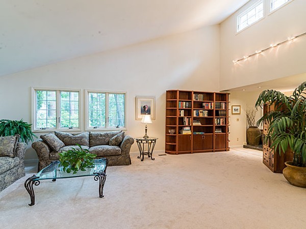 56 Fairview Road Weston, MA 02493 - Photo 3 of 26 Gallery Image 3