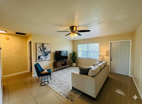 $2,200 | 3029 Martin Avenue, Unit 3029, Greenacres, FL 33463
