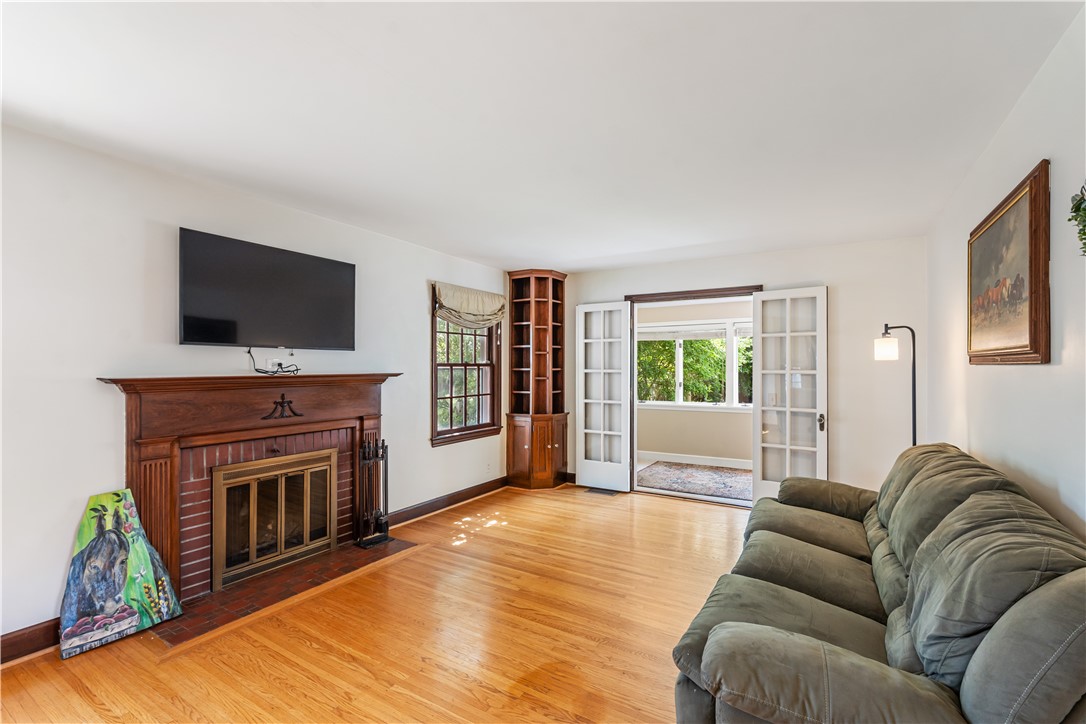 27 Covington Road Irondequoit, NY 14617 - Photo 26 of 43