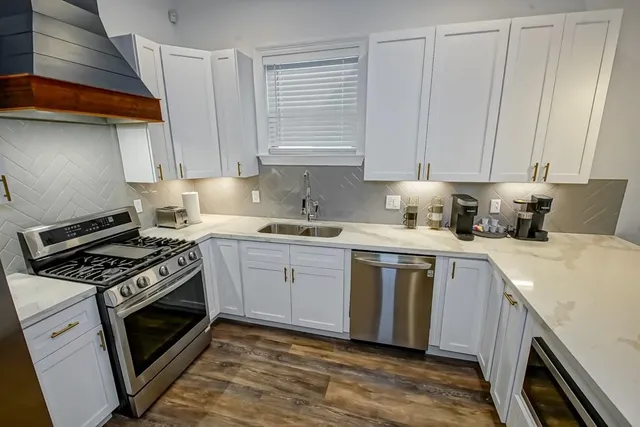 $2,350 | 322 North Prieur Street, New Orleans, LA 70112