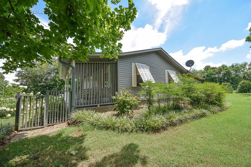 879 Hiwassee Drive Decatur, TN 37322 - Photo 34 of 70 Gallery Image 34