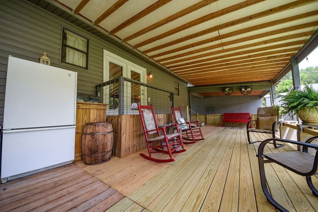 879 Hiwassee Drive Decatur, TN 37322 - Photo 36 of 70 Gallery Image 36
