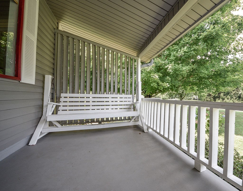 879 Hiwassee Drive Decatur, TN 37322 - Photo 8 of 70 Gallery Image 8