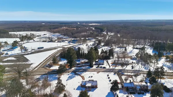 $175,000 | 840 David Bruce Avenue, Charlotte Court House, VA 23923