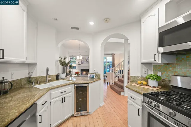 $1,075,000 | 35 Danville Oak Place, Danville, CA 94526