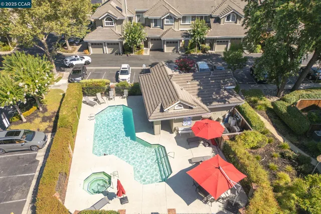 $1,075,000 | 35 Danville Oak Place, Danville, CA 94526