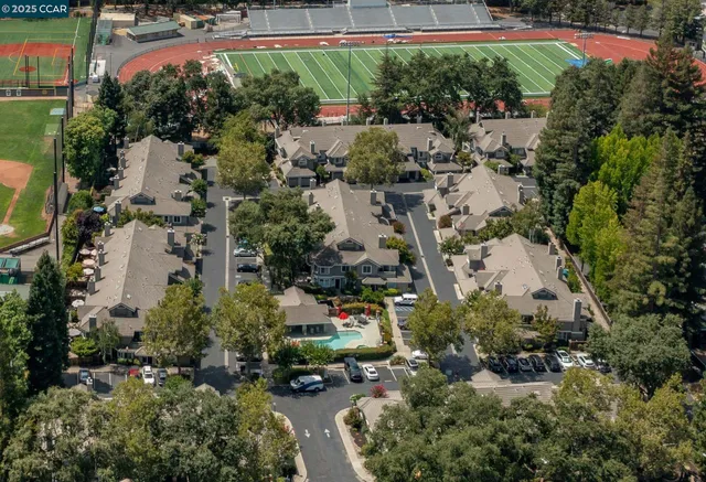 $1,075,000 | 35 Danville Oak Place, Danville, CA 94526