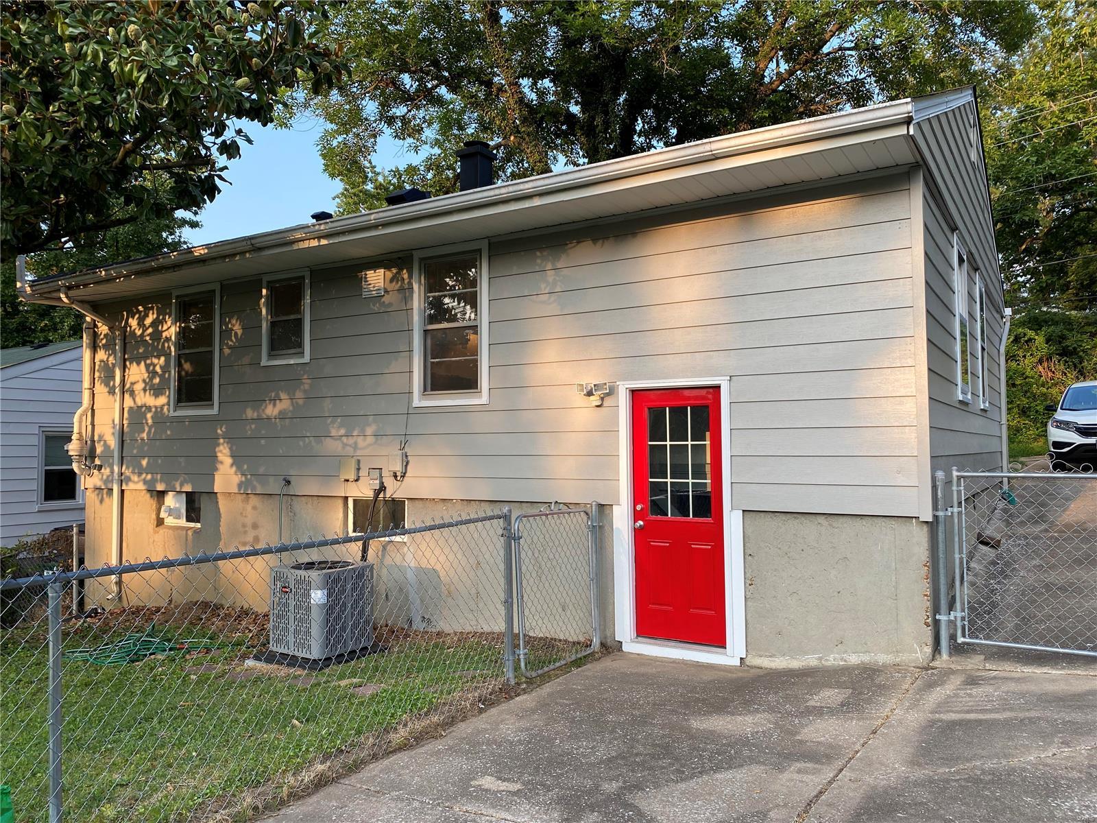 825 Edgar Road St. Louis, MO 63119 - Photo 15 of 19 Gallery Image 15