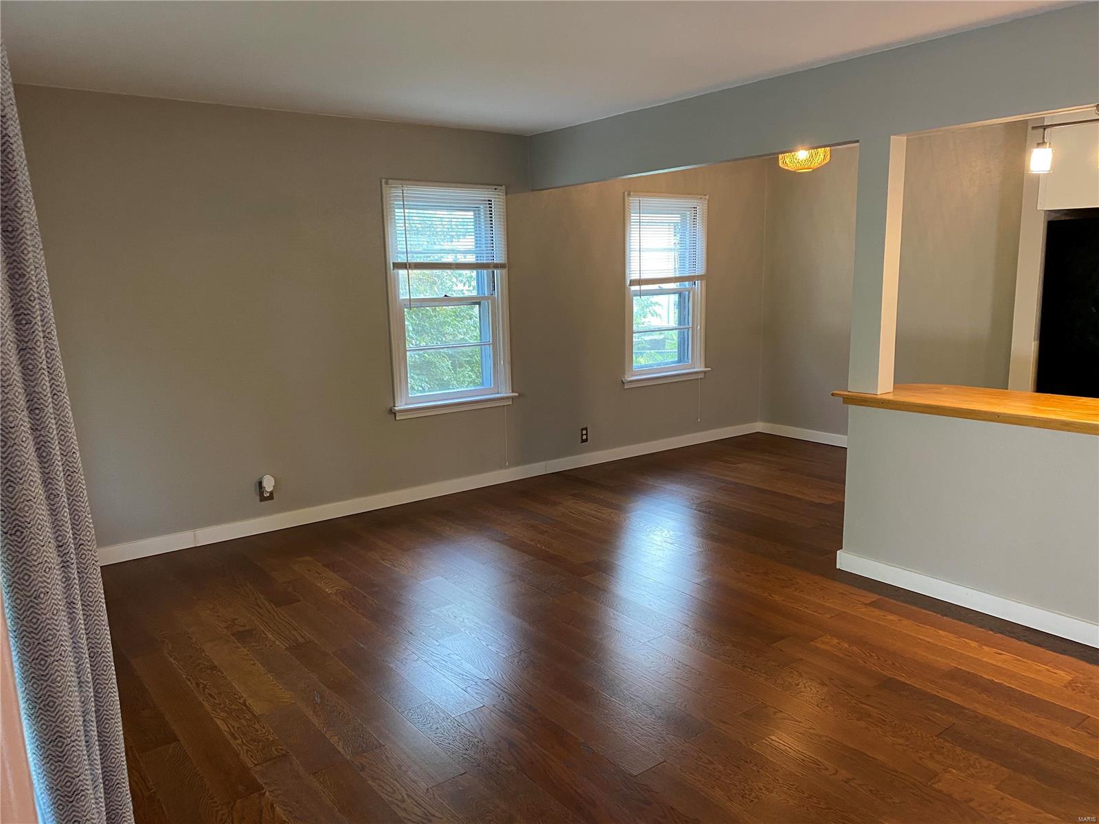 825 Edgar Road St. Louis, MO 63119 - Photo 6 of 19 Gallery Image 6