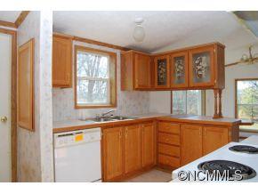 57 Kayla Susan Road Hendersonville, NC 28792 - Photo 5 of 9 Gallery Image 5