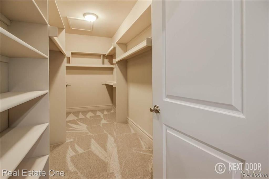 374 Verona Drive Rochester Hills, MI 48307 - Photo 23 of 34