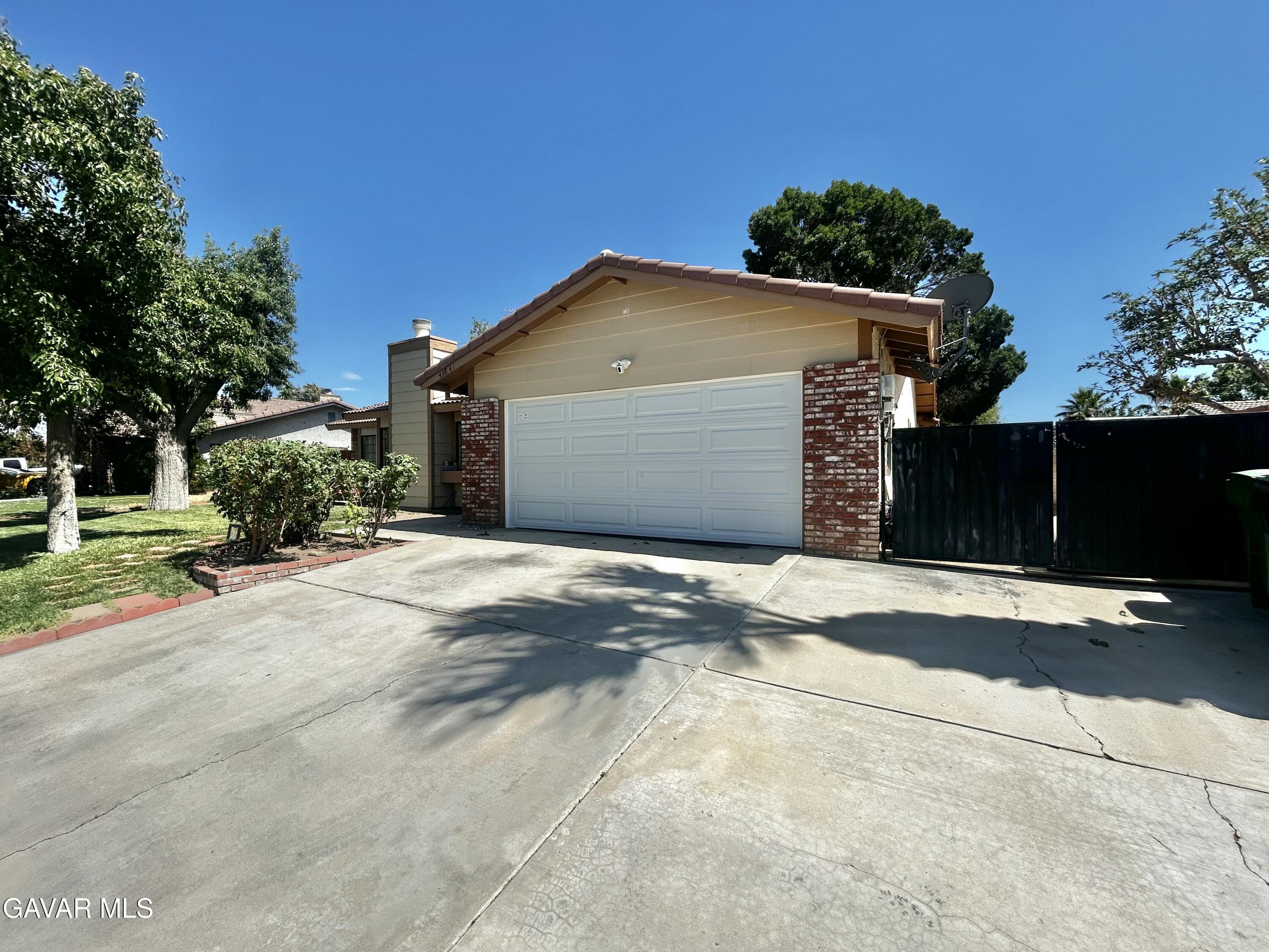43841 Santa Rosa Circle Lancaster, CA 93535 - Photo 12 of 48 IMG_1200